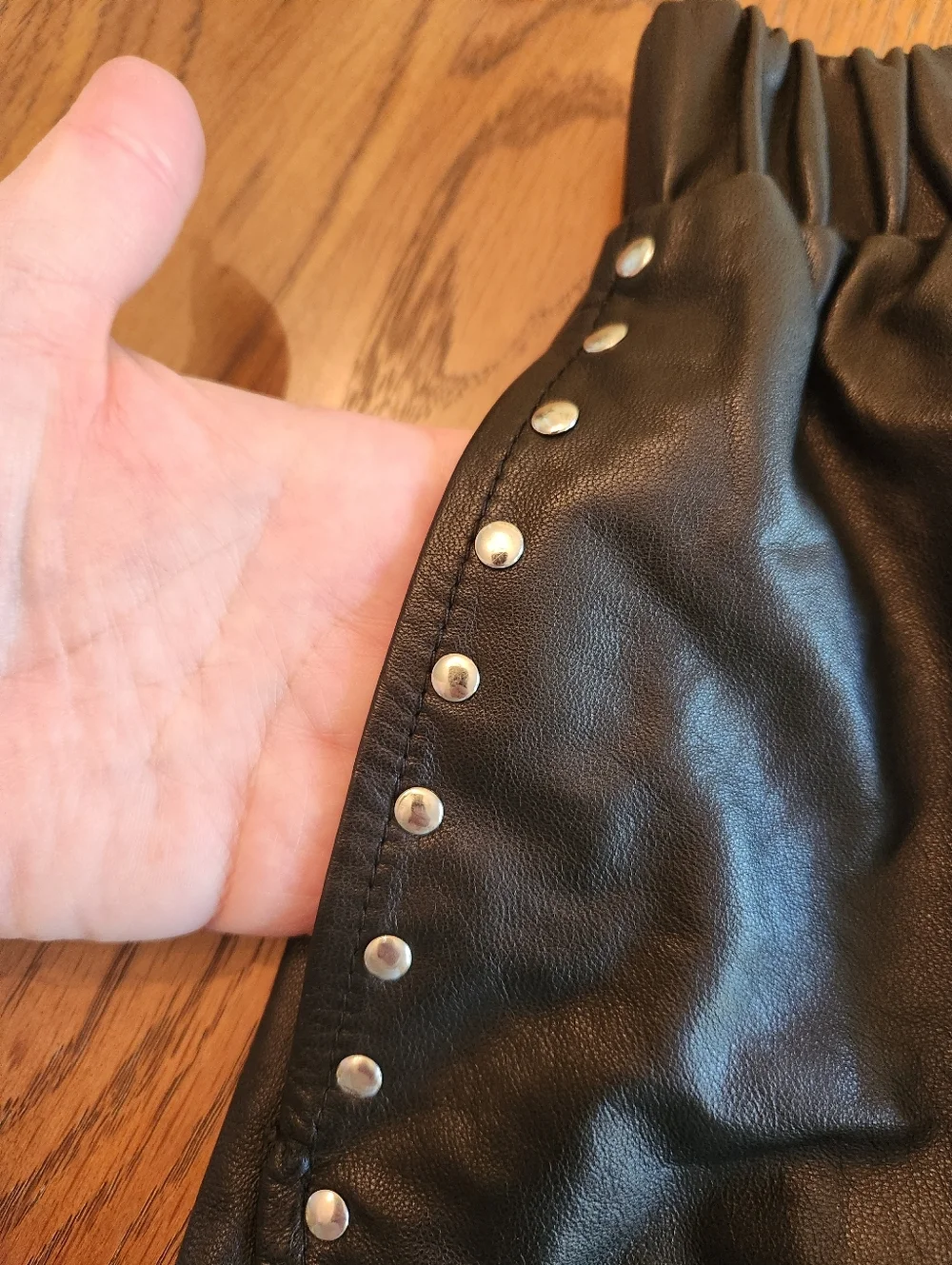 Brenda Knight For Free People 100% Lambskin Leather Studded Shorts Size M